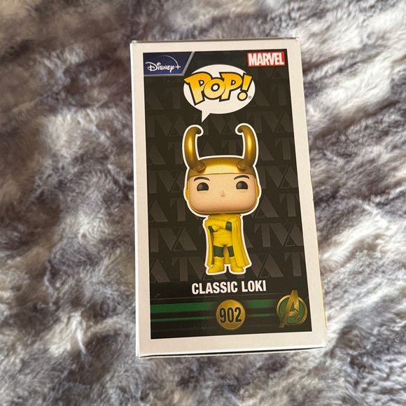 Funko Pop Classic Loki in Gold and Green - Picture 3 of 6